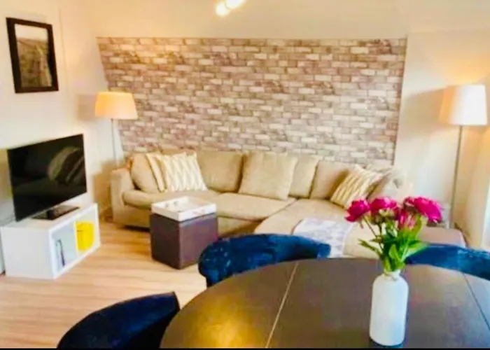 Lovely 6p * فاسّينار